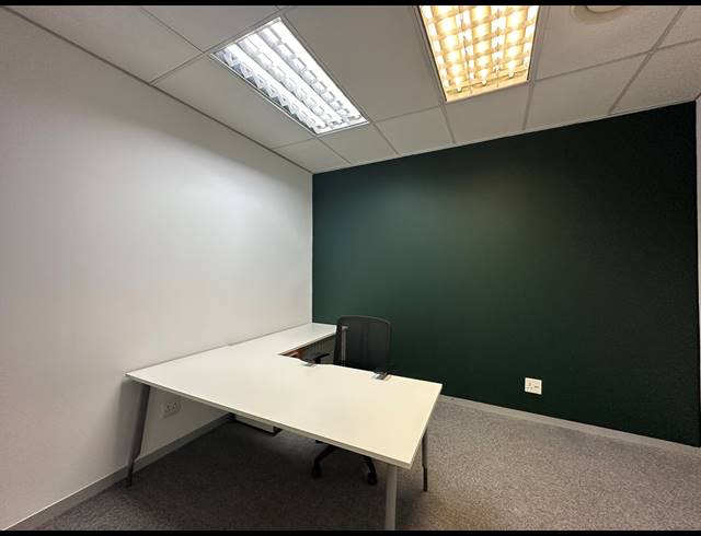75M² CO-WORKING SPACE TO LET IN DIE HOEWES